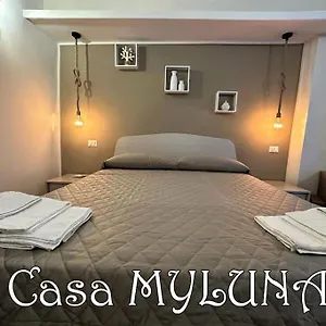 https://casa-myluna-centro-storico.hotels-amalfi.com